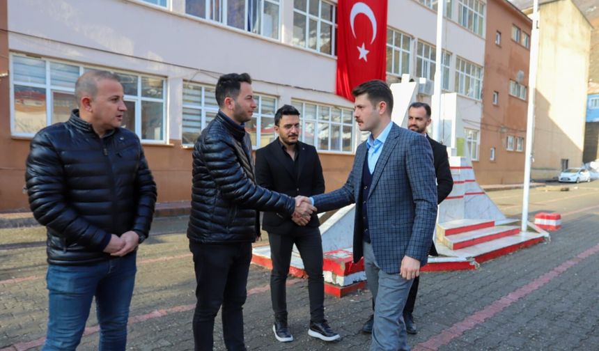 Kaymakam Cebeci, Köprülü Mükerrem Akhanlı Yatılı Bölge Ortaokulu’nu Ziyaret Etti