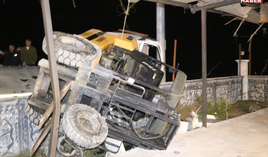 Hakkari’de Faciadan Dönüldü: Çekici Uçurumun Kıyısında Durdu