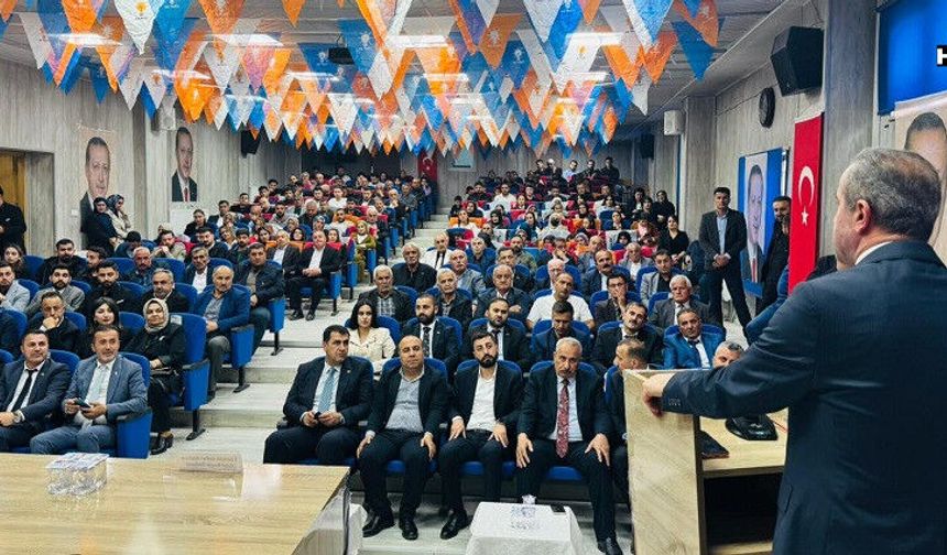 AK Parti Hakkâri’de Teşkilat Toplantısı Düzenlendi