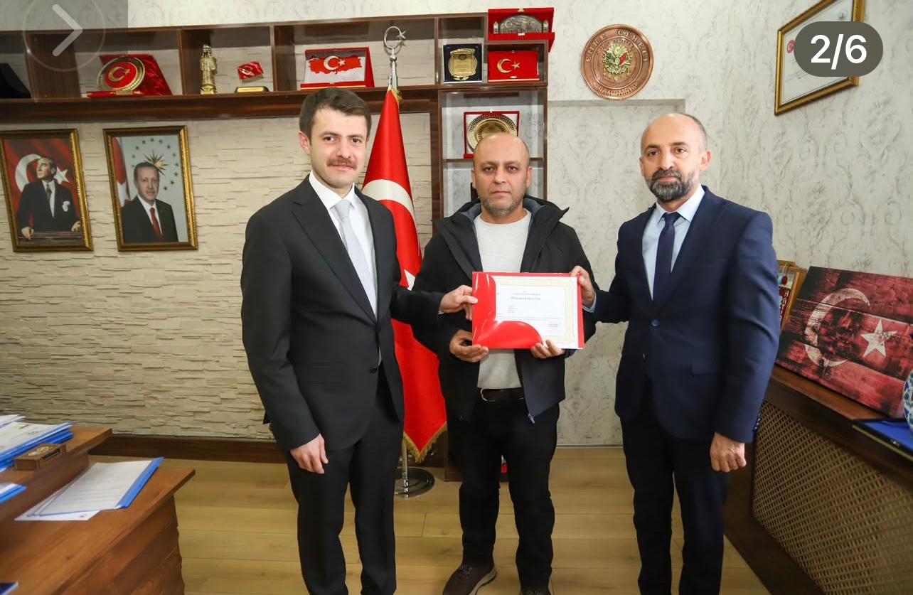 1C14756C 9F3B 4B4E B378 A4Ee1309594F