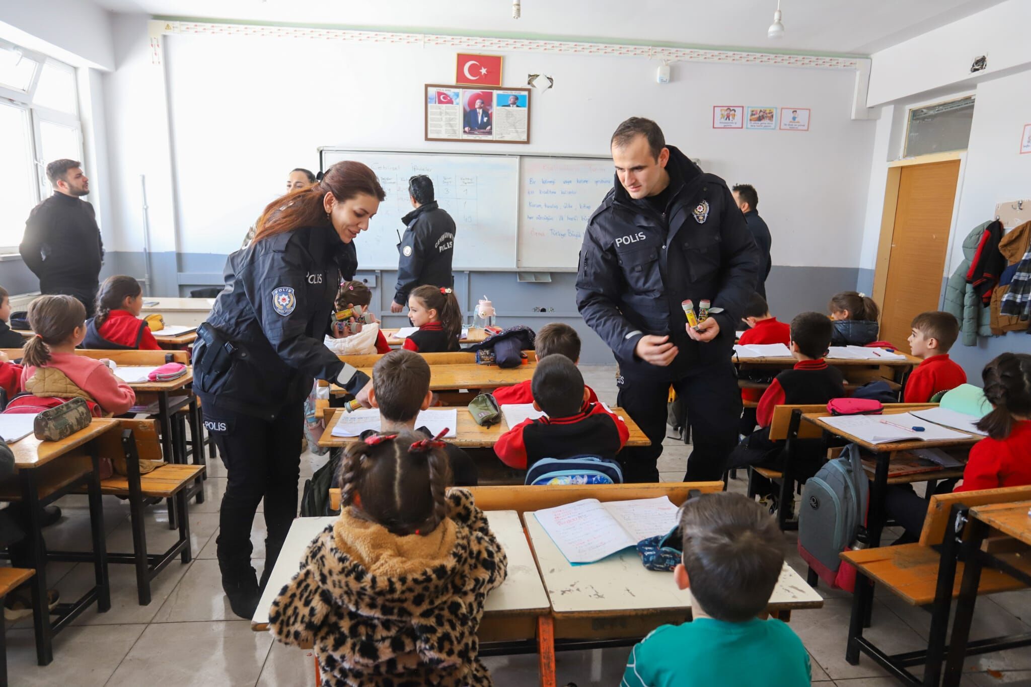 D4990B85 519E 4Eae 8F22 C6570259F43B