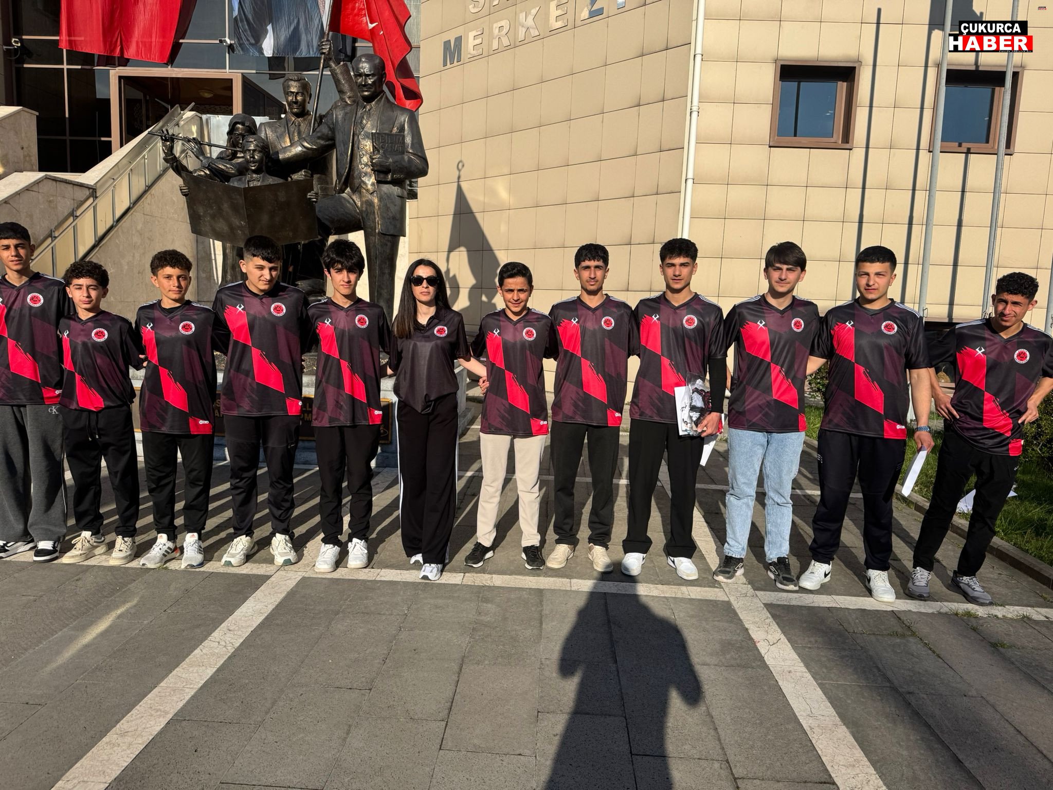 35Eae004 8B47 425C 9C2B 8F096E702Fe5