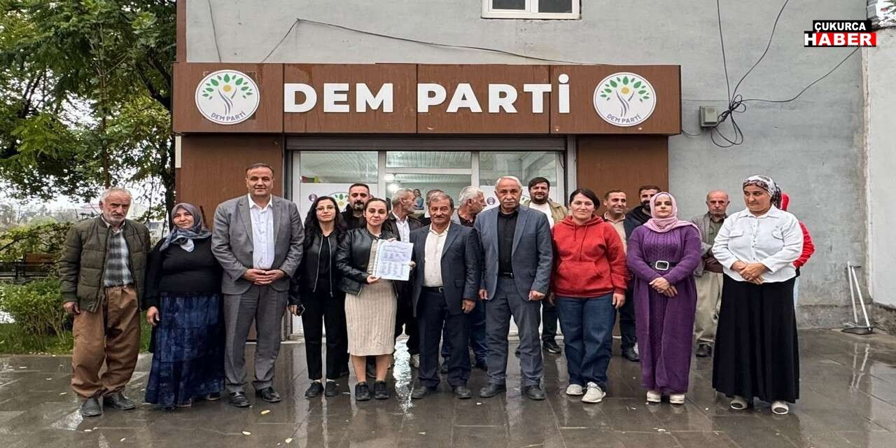 DEM Parti Çukurca eşbaşkanları mazbatalarını aldı